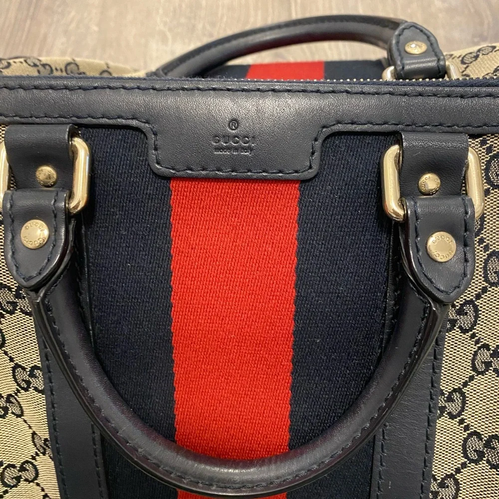 SOLD- AUTHENTIC GUCCI Canvas/leather Vintage Boston Bag Crossbody Red/Navy - Picture 14 of 15
